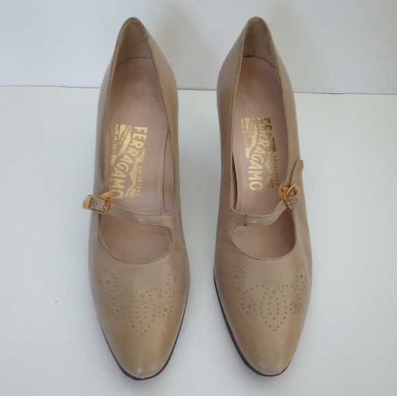 Women's Salvatore Ferragamo Florence heels size7.5 - Picture 3 of 7